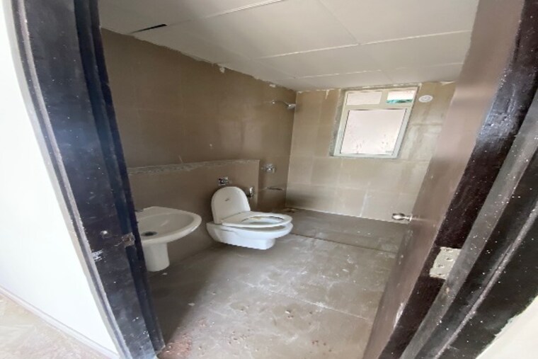 Bathroom, runwal-forests 3 Bedroom 1129 Sq.Ft. Apartment In Kanjurmarg West Mumbai 9583123