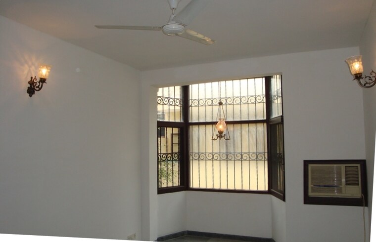 Room, emaar-gurgaon-greens 3 Bedroom 1200 Sq.Ft. Apartment In Sector 102 Gurgaon 9583214