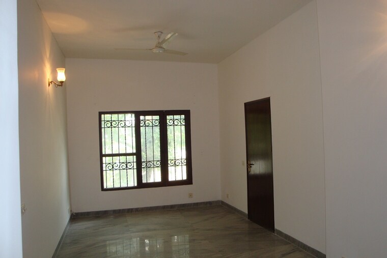 Room, emaar-gurgaon-greens 3 Bedroom 1200 Sq.Ft. Apartment In Sector 102 Gurgaon 9583214