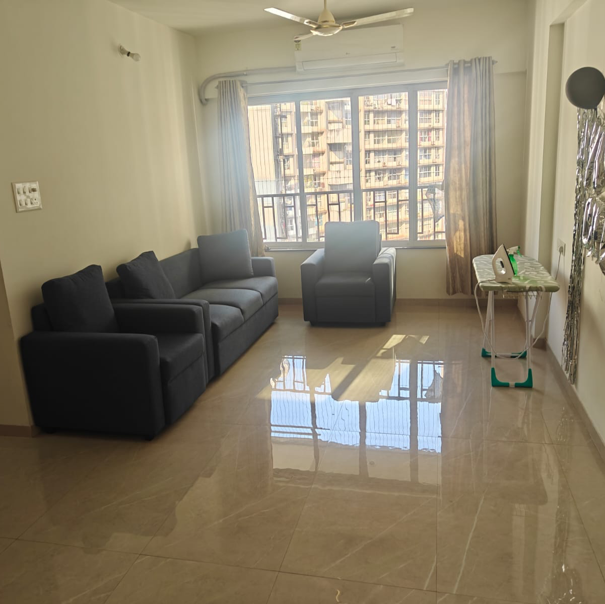3 BHK 1100 Sq.Ft. Apartment in Shell Colony