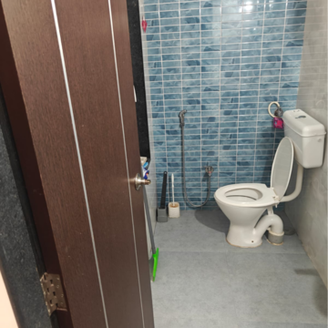 Bathroom in 3 BHK Apartment at Shell Colony, Shramjivi Nagar – for Rent