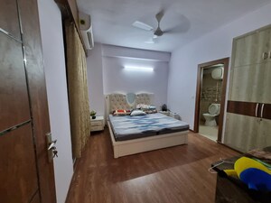 Bedroom in 2 BHK Apartment at Amrapali Golf Homes, Sector 4 Greater Noida – for Rent