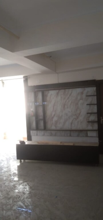 Room in 2 BHK Apartment at Supertech Ecovillage II, Sector 16b Greater Noida – for Rent