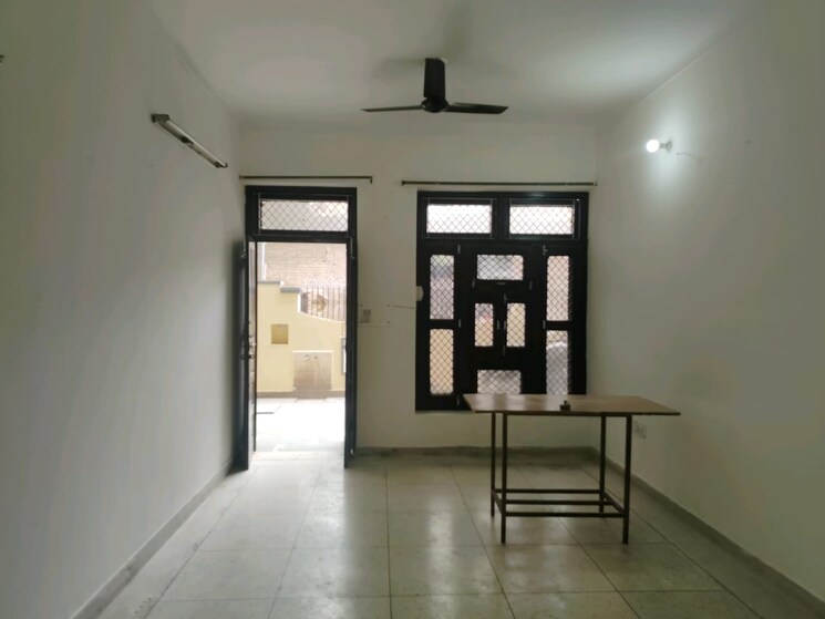 Room, anand niketan 4 Bedroom 400 Sq.Yd. Builder Floor In Anand Niketan Delhi 9583242