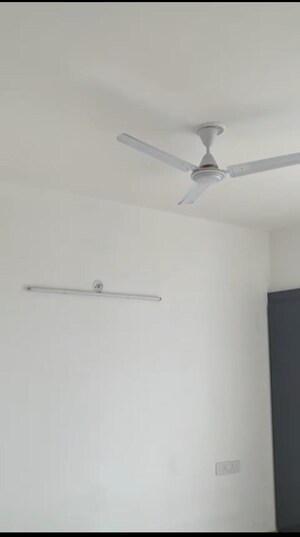 Furnished Amenities in 2 BHK Apartment at Omaxe Heights, Sector 86 – for Rent