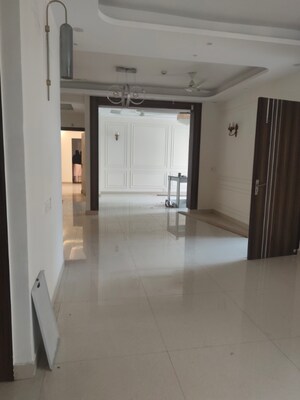 4 BHK Apartment For Rent in Amrapali Heartbeat City, Sector 107
