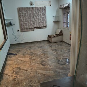 Room in 4 BHK Villa at Prahlad Nagar – for Rent