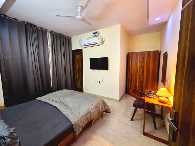 Bedroom, emaar-gurgaon-greens 3 Bedroom 1650 Sq.Ft. Apartment In Sector 102 Gurgaon 9583321