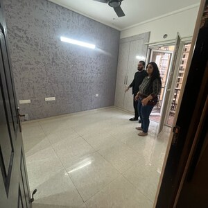 Room in 3 BHK Apartment at Dasnac The Jewel, Sector 75 – for Rent