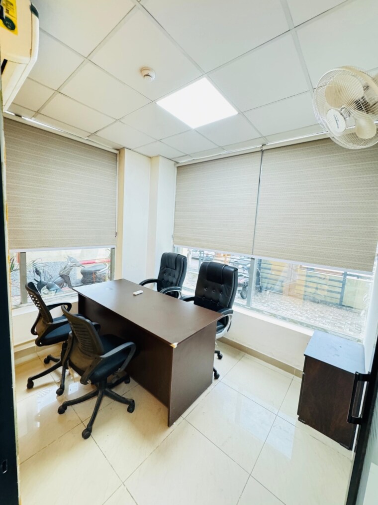 Team Area, sector 74 Commercial Office Space 1000 Sq.Ft. In Sector 74 Mohali 9583364