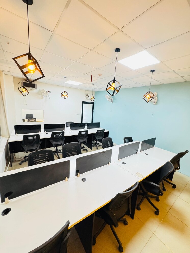 Team Area, sector 74 Commercial Office Space 1000 Sq.Ft. In Sector 74 Mohali 9583364