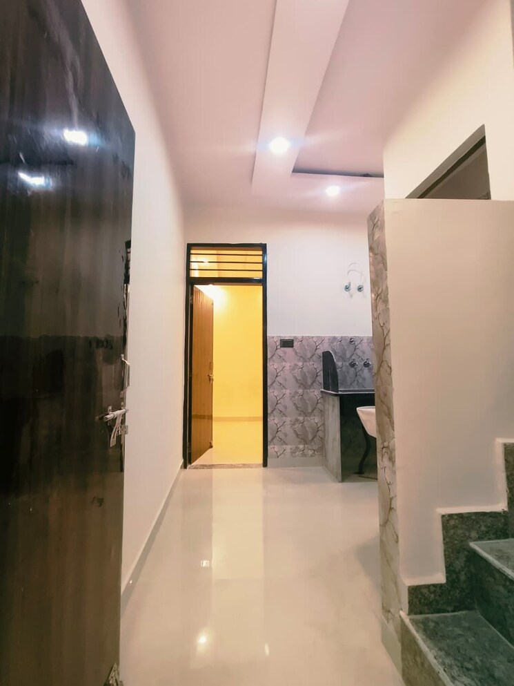 undefined, dwarka mor 1 Bedroom 360 Sq.Ft. Independent House In Dwarka Mor Delhi 9583333