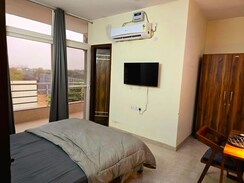 2 BHK Apartment For Sale in Shapoorji Pallonji Joyville Gurgaon