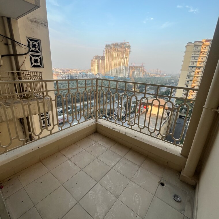 Balcony, mahagun-mirabella-highrise 2.5 Bedroom 847 Sq.Ft. Apartment In Sector 79 Noida 9583353