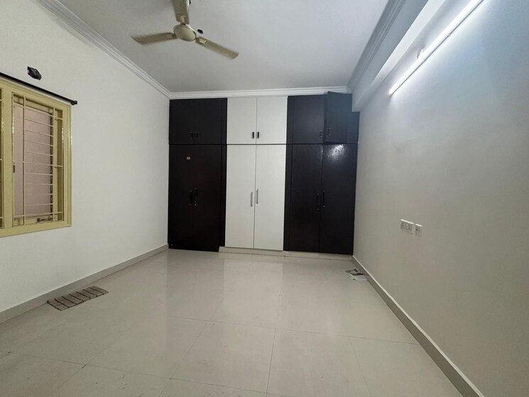 Room, kondapur 2 Bedroom 1050 Sq.Ft. Apartment In Kondapur Hyderabad 9583355