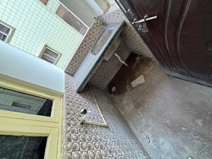 Furnished Amenities in 2 BHK Apartment at Kondapur – for Rent