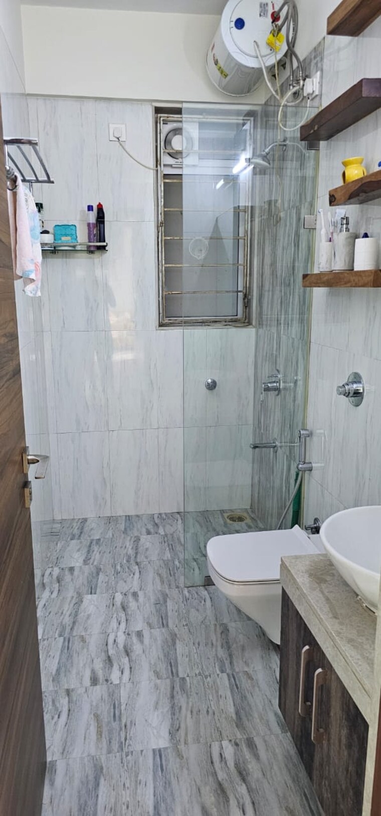 Bathroom, romell-aether 2 Bedroom 713 Sq.Ft. Apartment In Goregaon East Mumbai 9583369