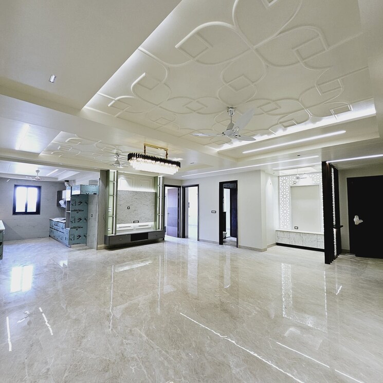 Room, sector 81 3 Bedroom 2250 Sq.Ft. Builder Floor In Sector 81 Faridabad 9583339