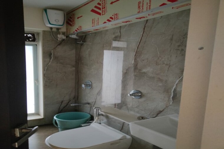 Bathroom, blumen-apartments 2 Bedroom 630 Sq.Ft. Apartment In Vikhroli West Mumbai 9583389