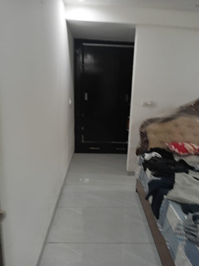 Room, dhakoli 3 Bedroom 1800 Sq.Ft. Apartment In Dhakoli Zirakpur 9583399