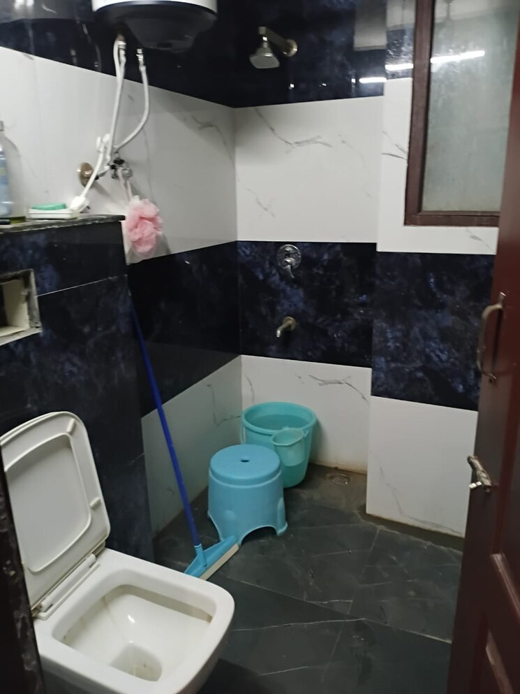 Attached Bathroom, dhakoli 3 Bedroom 1800 Sq.Ft. Apartment In Dhakoli Zirakpur 9583399