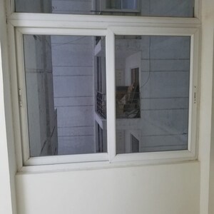 Room in 3 BHK Apartment at Express Zenith, Sector 77 – for Rent