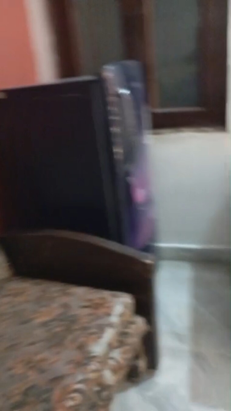 undefined, savitri nagar 2 Bedroom 1000 Sq.Ft. Builder Floor In Savitri Nagar Delhi 9583444