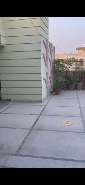 Balcony in 4 BHK Builder Floor at Uttam Nagar – for Rent