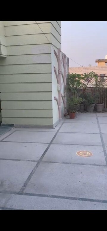 Balcony in 4 BHK Builder Floor at Uttam Nagar – for Rent