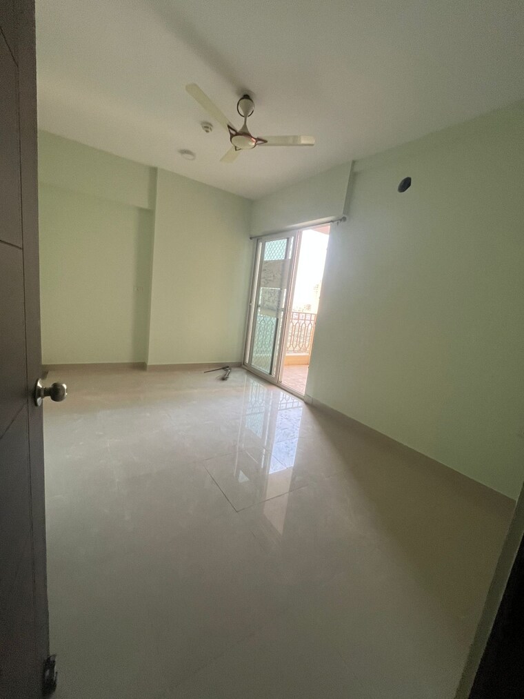 Room, mahagun-mirabella 3 Bedroom 1805 Sq.Ft. Apartment In Sector 79 Noida 9583461