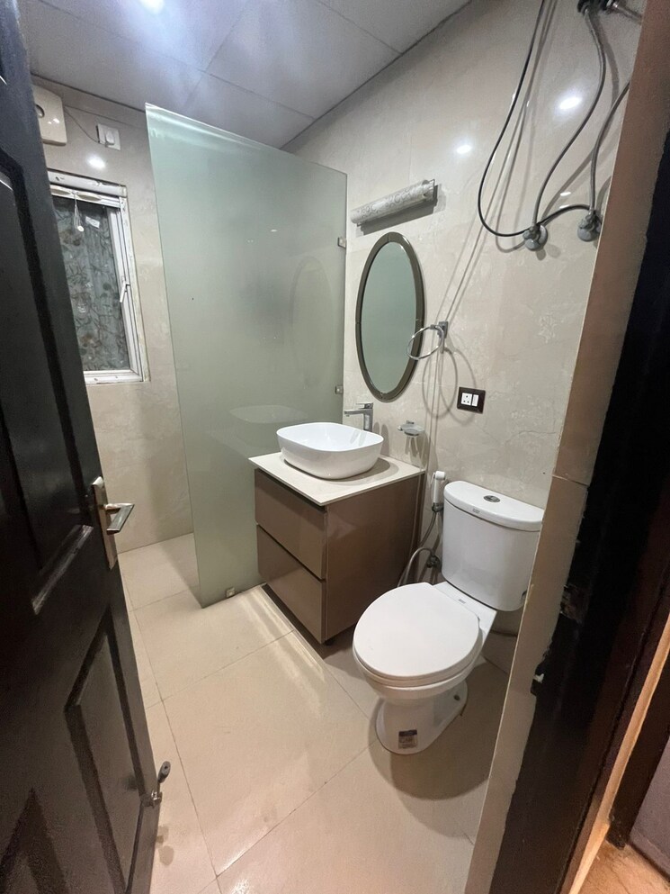 Bathroom, dasnac-the-jewel 3 Bedroom 1660 Sq.Ft. Apartment In Sector 75 Noida 9583481
