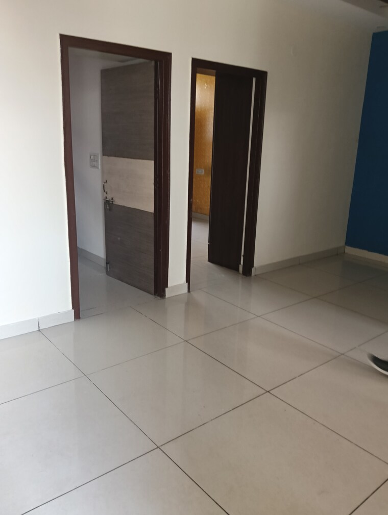 Room, ms-enclave-zirakpur 2 Bedroom 900 Sq.Ft. Apartment In Dhakoli Zirakpur 9583511