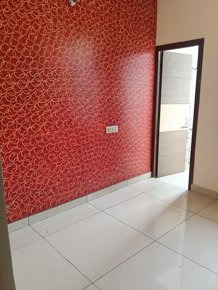 Room, ms-enclave-zirakpur 2 Bedroom 900 Sq.Ft. Apartment In Dhakoli Zirakpur 9583511