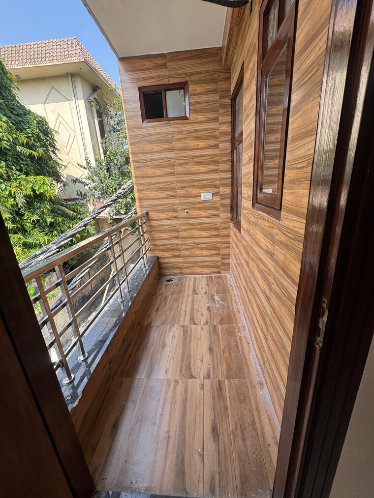 Balcony, dwarka mor 3 Bedroom 950 Sq.Ft. Builder Floor In Dwarka Mor Delhi 9583498