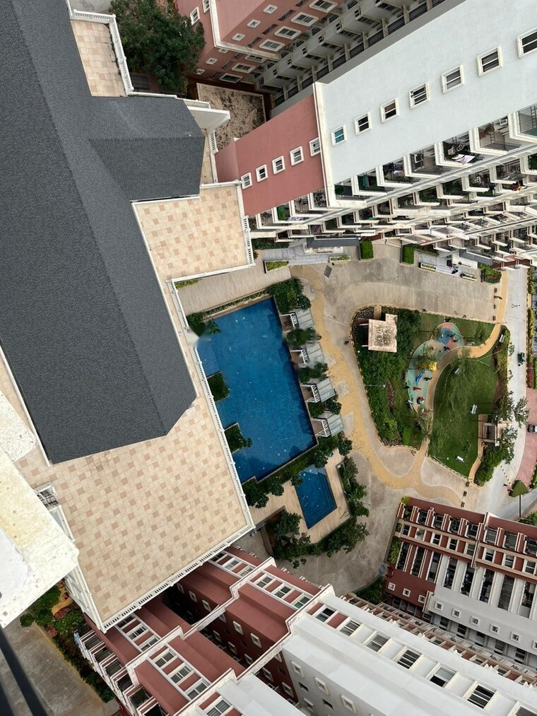 Team Area, prestige-lakeside-habitat 3.5 Bedroom 1680 Sq.Ft. Apartment In Varthur Bangalore 9583510