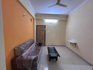 Team Area in 1 BHK Apartment at Kondapur – for Rent