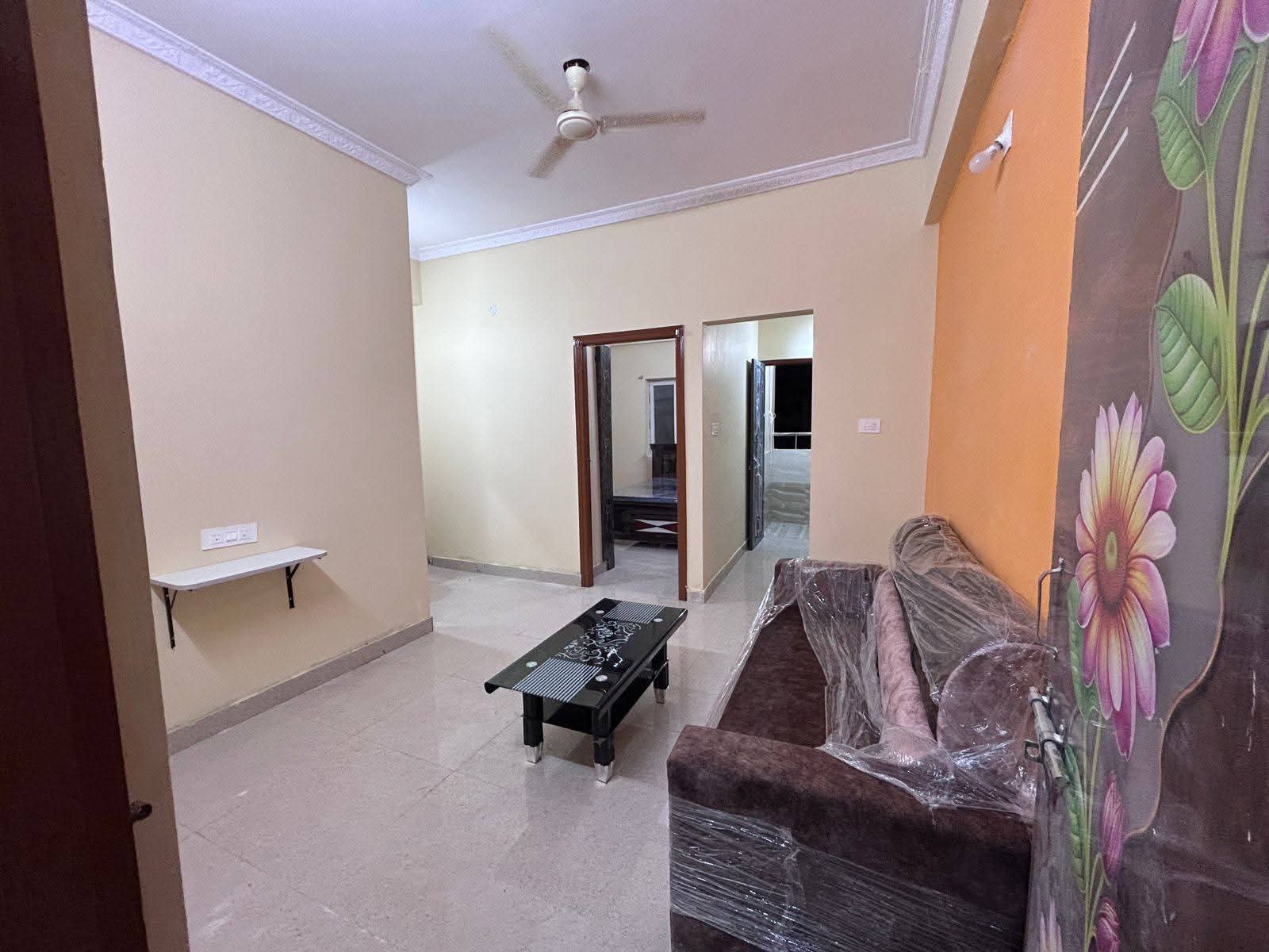 1 BHK + Pooja Room Apartment For Rent in Raghavendra Colony 