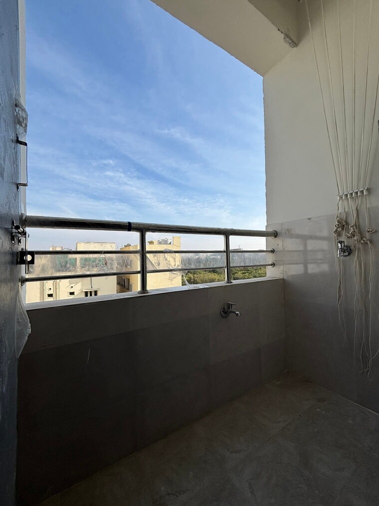 Balcony, kondapur 1 Bedroom 650 Sq.Ft. Apartment In Kondapur Hyderabad 9583583