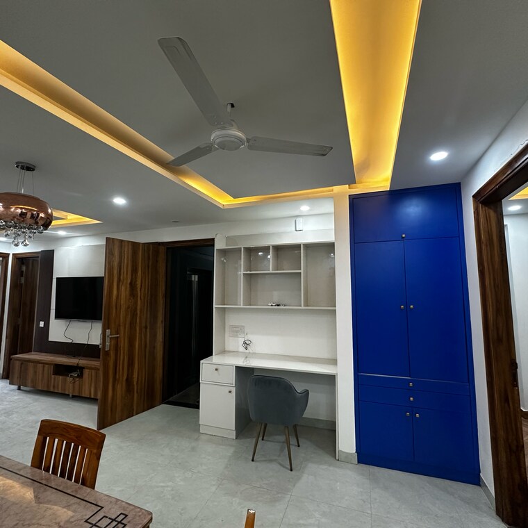 Living Room, sector 45 3 Bedroom 160 Sq.Yd. Builder Floor In Sector 45 Gurgaon 9583619