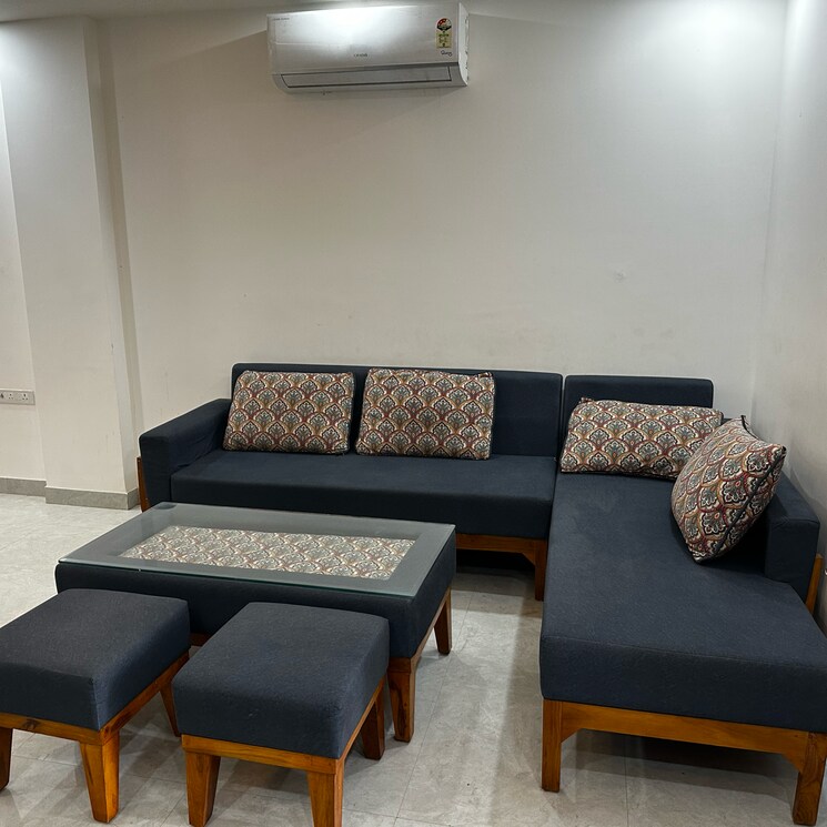 Living Room, sector 45 3 Bedroom 160 Sq.Yd. Builder Floor In Sector 45 Gurgaon 9583619