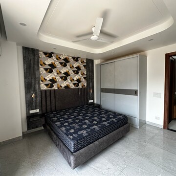 Bedroom in 3 BHK Builder Floor at Sector 45 – for Rent