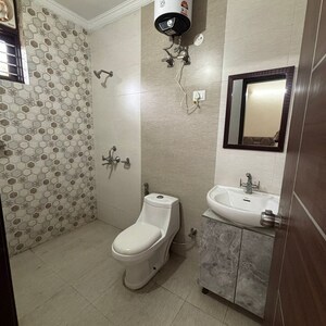 Bathroom in 1 RK Builder Floor at Sector 47 – for Rent