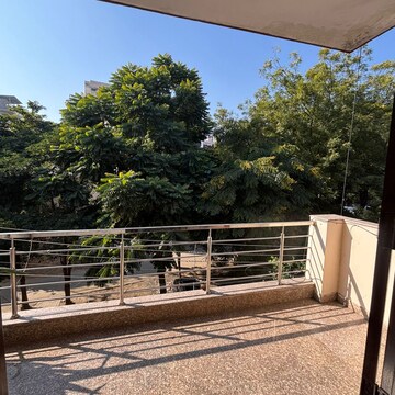 Balcony in 1 RK Builder Floor at Sector 47 – for Rent