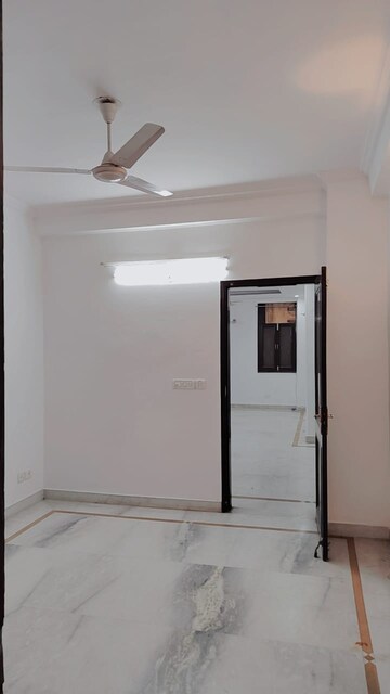 Room in 3 BHK Builder Floor at Khirki Extension – for Rent