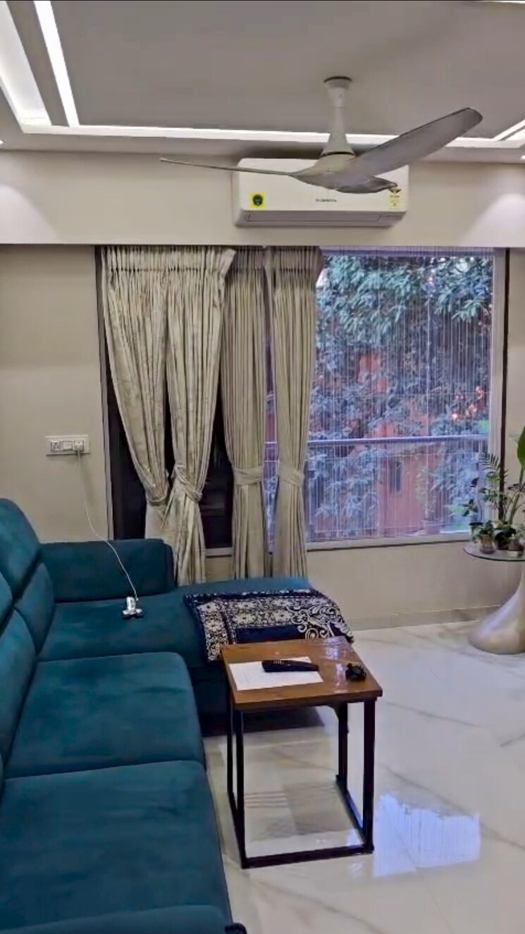 Hall, goregaon east 3 Bedroom 851 Sq.Ft. Apartment In Goregaon East Mumbai 9583724