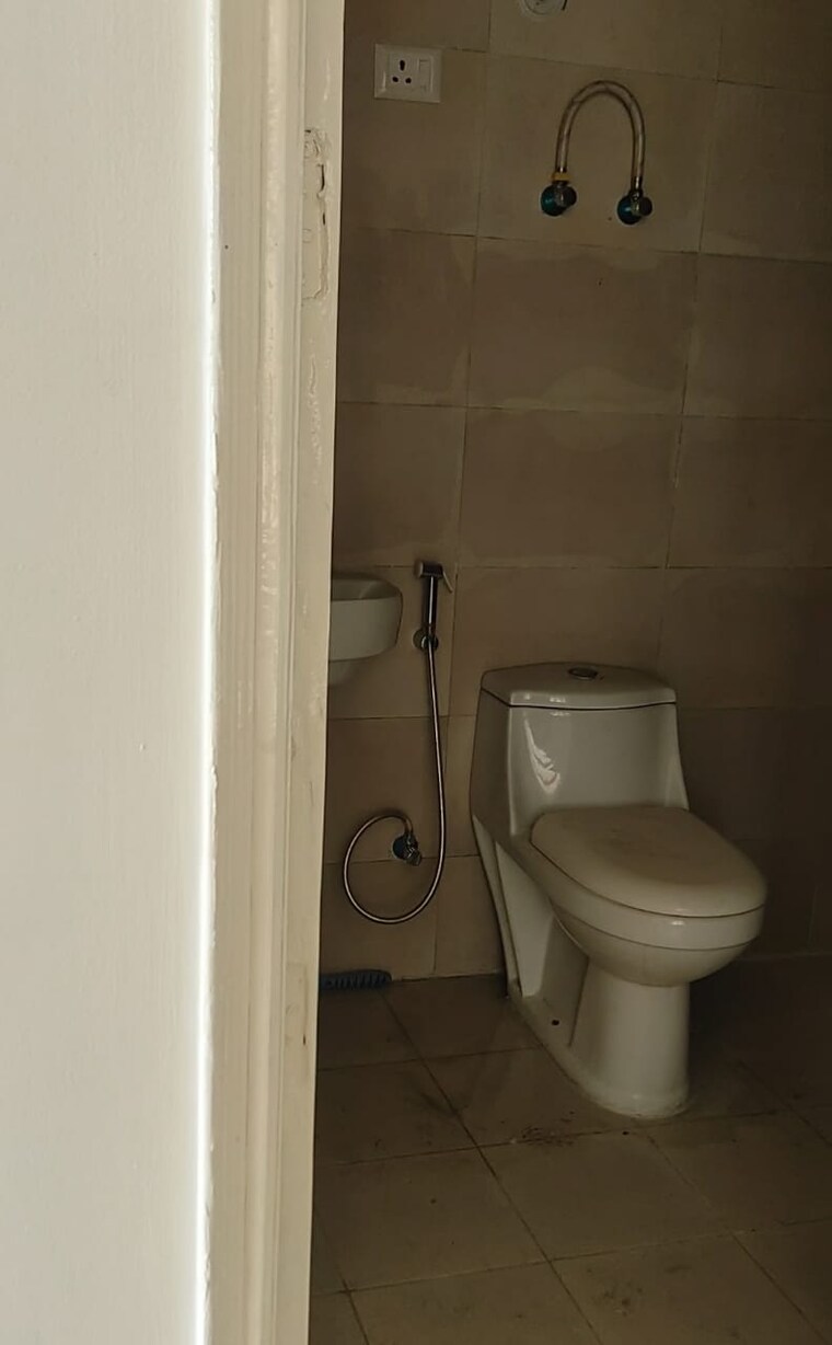 Bathroom, mittal-rajnagar-residency 2 Bedroom 1055 Sq.Ft. Apartment In Raj Nagar Extension Ghaziabad 9583644