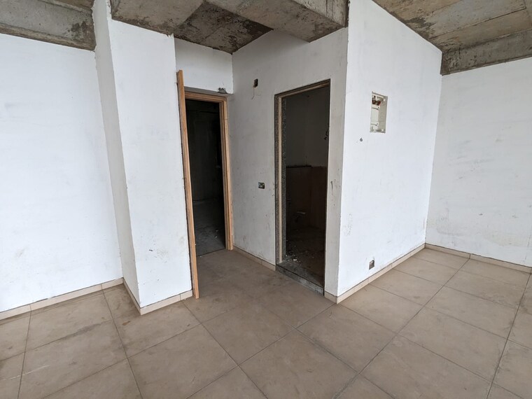 undefined, samvaad-east-face Commercial Office Space 2000 Sq.Ft. In Ambli Ahmedabad 9583651