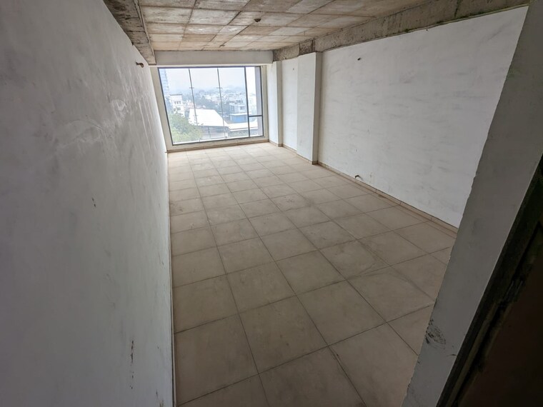 Room, samvaad-east-face Commercial Office Space 2000 Sq.Ft. In Ambli Ahmedabad 9583651