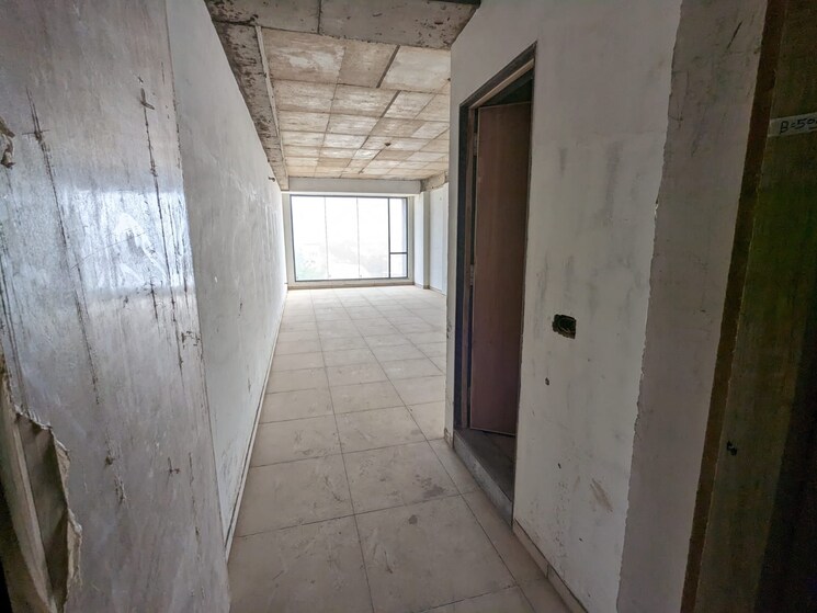 undefined, samvaad-east-face Commercial Office Space 2000 Sq.Ft. In Ambli Ahmedabad 9583651