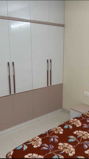 Furnished Amenities in 2 BHK Apartment at Tellapur – for Rent